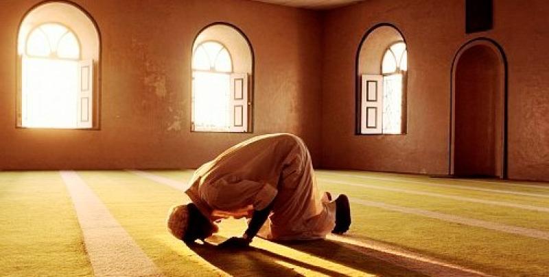 مسلم يصلي -تعبيرية-
