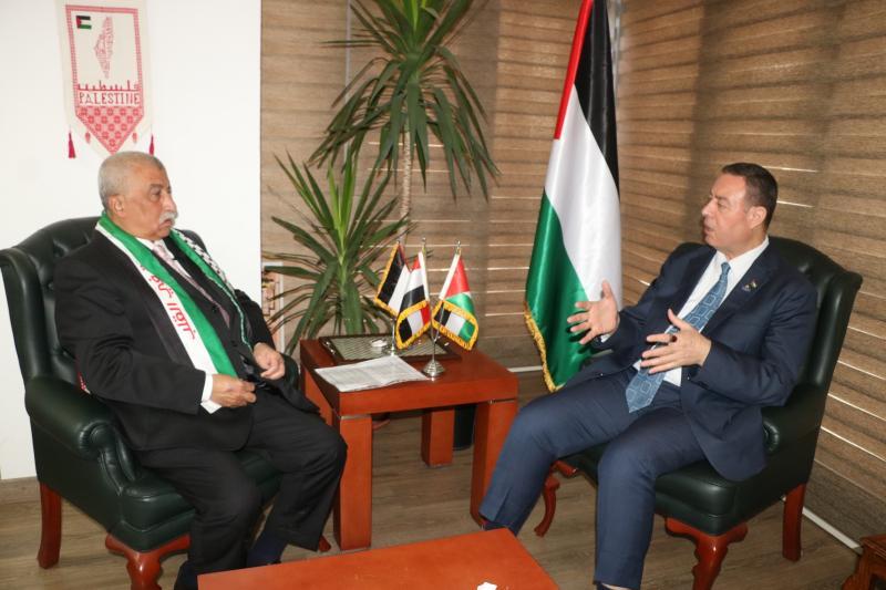 السفير الفلسطيني بالقاهرة: حالة هيستيرية تسيطر على قادة إسرائيل منذ 7 أكتوبر «خاص»