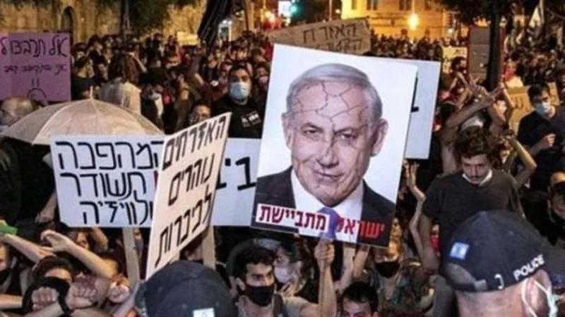 باراك: نتنياهو لا مانع لدية من المخاطرة بحيات الأسرى الإسرائيليين