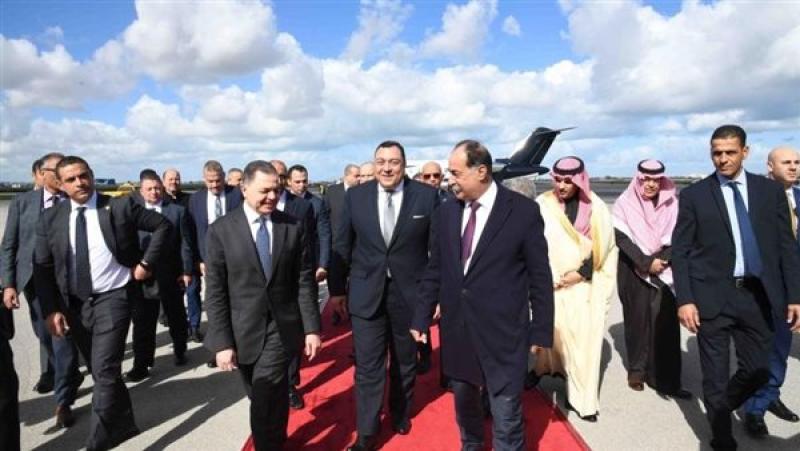 اللواء محمود توفيق يصل تونس لحضور اجتماعات مجلس وزراء الداخلية العرب