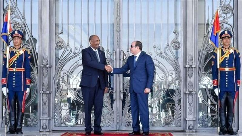 السفير السوداني: زيارة البرهان لمصر تأتي بشأن التواصل المستمر بين قيادتي البلدين