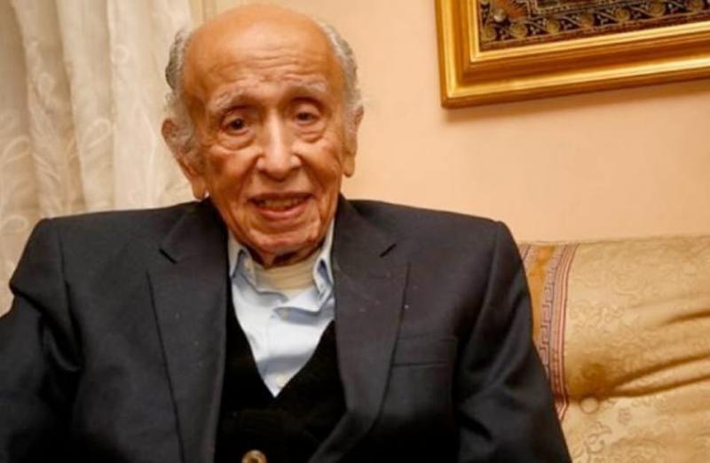 وفاة شيخ الصحفيين المصريين محمد عبد الجواد عن عمر 100 عام