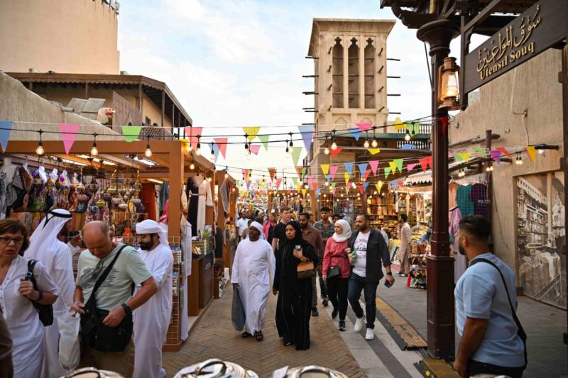 ”أسواق دبي الرمضانية”.. نافذة لاكتشاف الثقافة الإماراتية