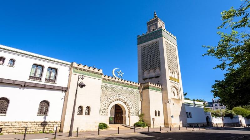 بعد العثور على رأس خنزير أمام مسجد.. فرنسا تفتح التحقيق لإثارة الكراهية العنصرية