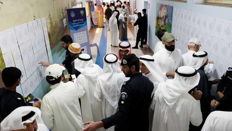 انتخابات البرلمان الكويتي: 200 نائب على 50 مقعد والمعارضة تتراجع