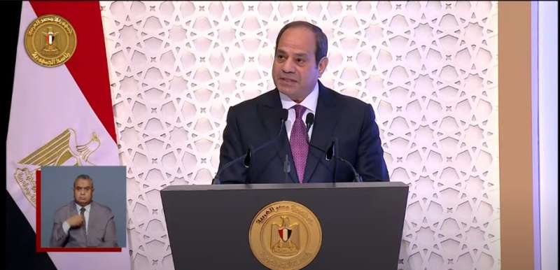 الرئيس السيسي: علماء الأزهر والأوقاف يعملون على تصحيح المفاهيم الخاطئة بشأن الدين الإسلامي