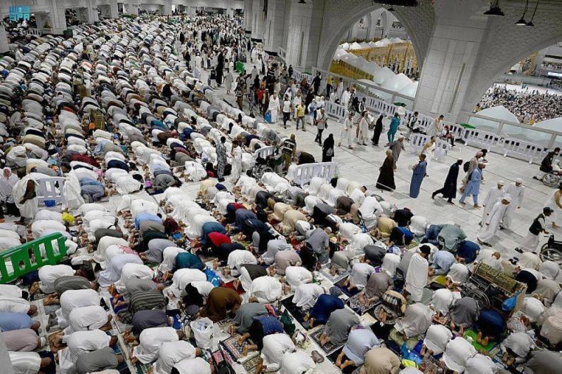 ”الشؤون الإسلامية” بالسعودية تقدم 1.4 مليون خدمة دعوية للمعتمرين خلال رمضان
