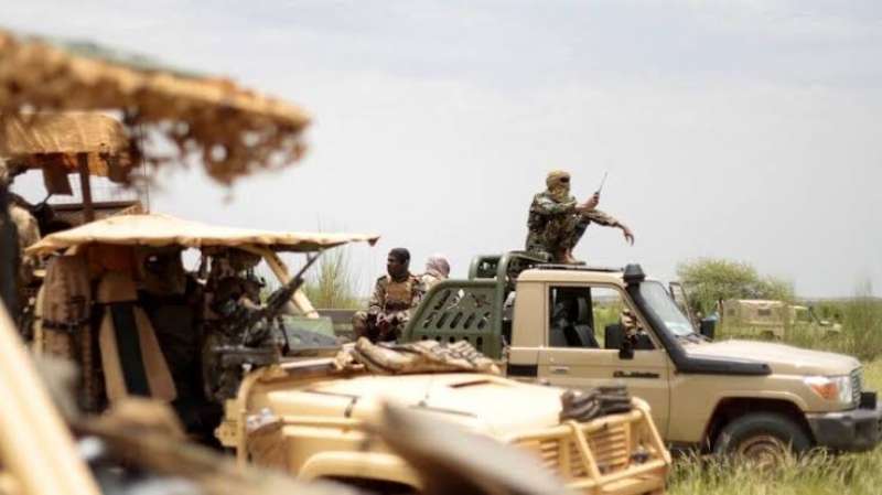 مقتل 6 جنود في المنطقة الحدودية بين النيجر ومالي.. شكوك حول إرهابيين الساحل