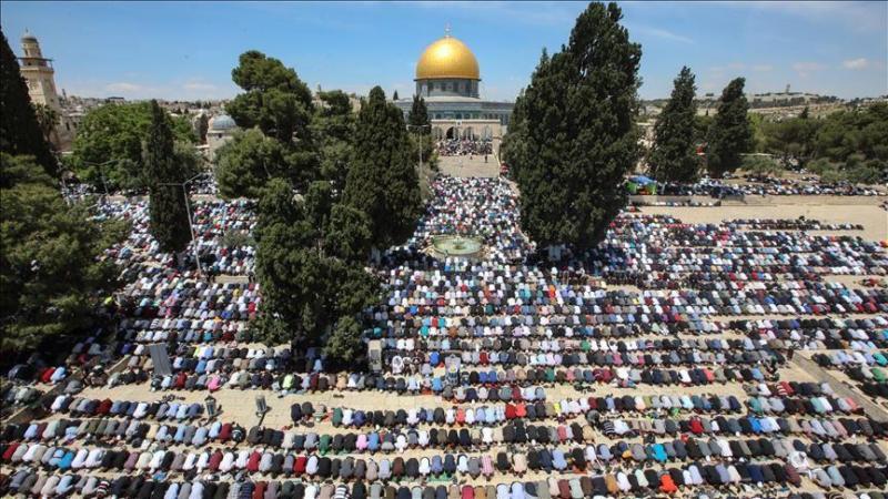 المسجد الأقصى.. 50 ألفا مواطن فلسطيني يؤدون صلاة الجمعة