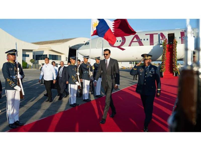 أمير قطر يصل إلى الفلبين بادئا جولة آسيوية