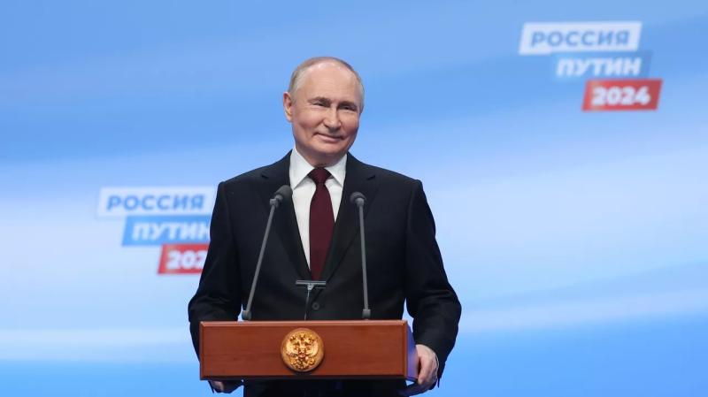 بوتين: الاقتصاد الروسي يحقق نجاحا قويا ومتطورا