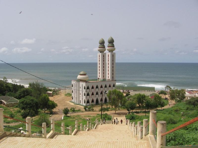 جامع اللاهوت.. المسجد الذي لم يكتمل في السنغال