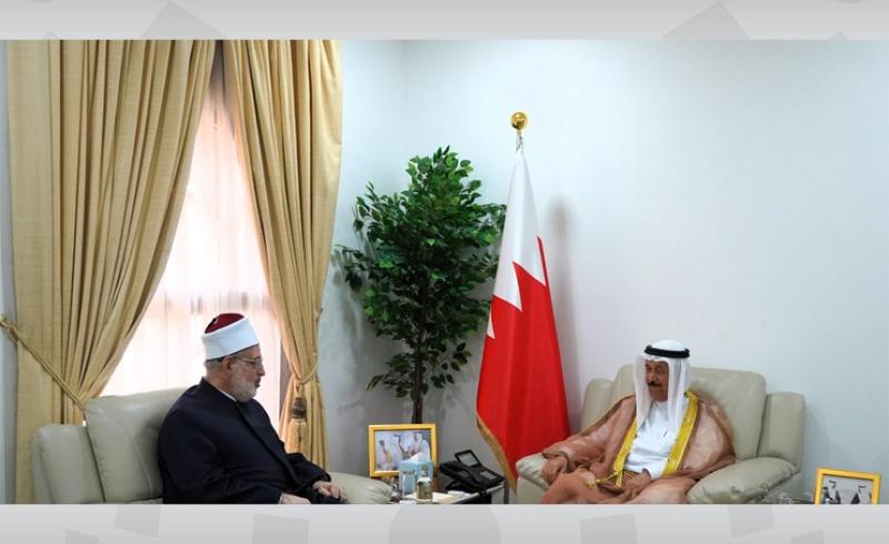 رئيس المجلس الأعلى للشئون الإسلامية في البحرين يستقبل وكيل الأزهر الشريف