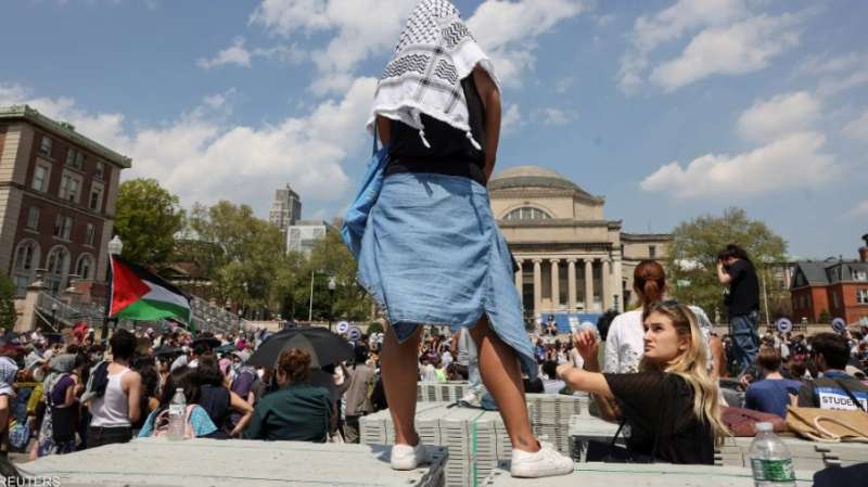 فاينانشيال تايمز: جامعة كولومبيا تهدد بطرد الطلاب المحتجين المؤيدين لفلسطين