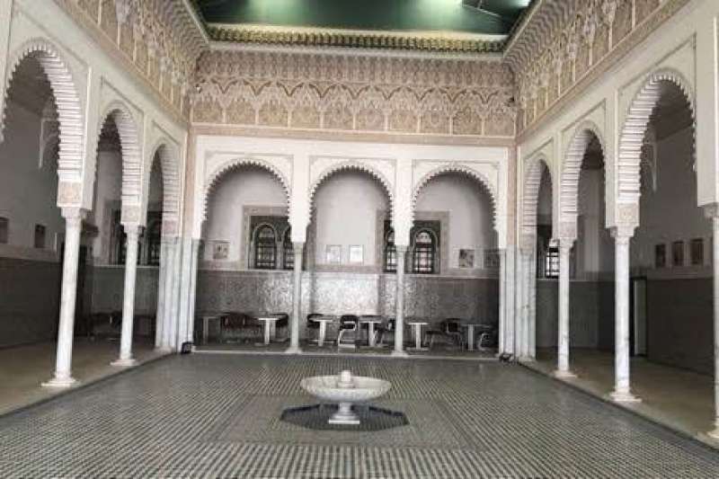 مسجد المغرب..  جوهرة معمارية إندلسية تتلألأ في قلب نواكشوط