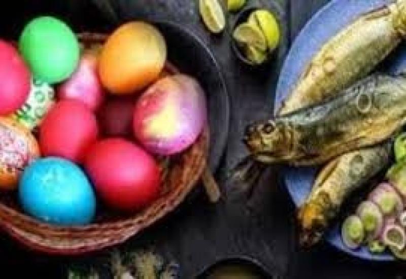 ماحكم تلوين البيض وأكل الفسيخ احتفالًا بعيد شم النسيم