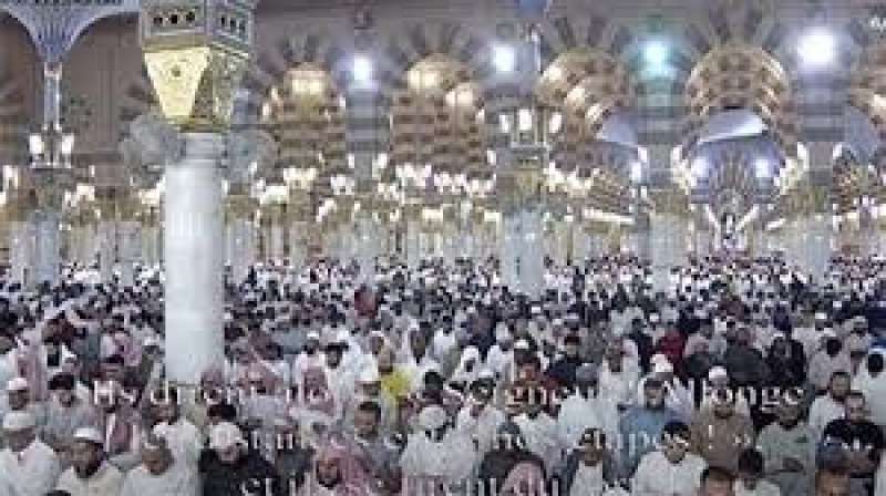 أكثر من ٤ ملايين مصلٍ يؤدون الصلوات في المسجد النبوي الأسبوع الماضي
