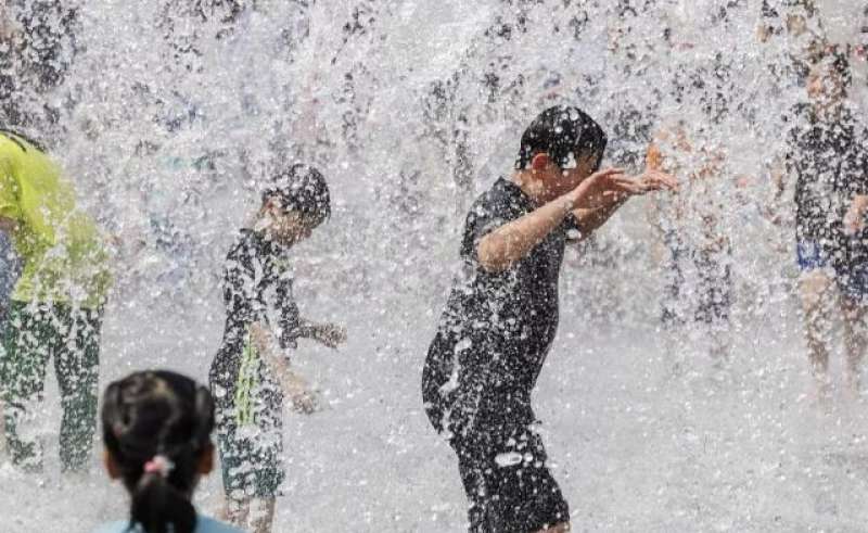 وسط مخاوف تغير المناخ.. كوريا الجنوبية تسجل أعلى متوسط حرارة في أبريل منذ نصف قرن