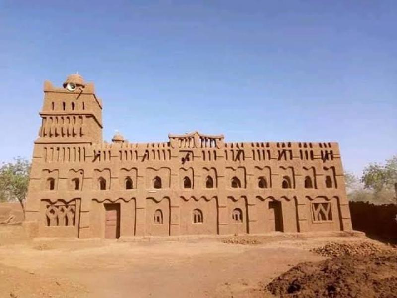 كنوز النيجر المخفية.. مسجد ياما جوهرة العمارة الإسلامية من الطين