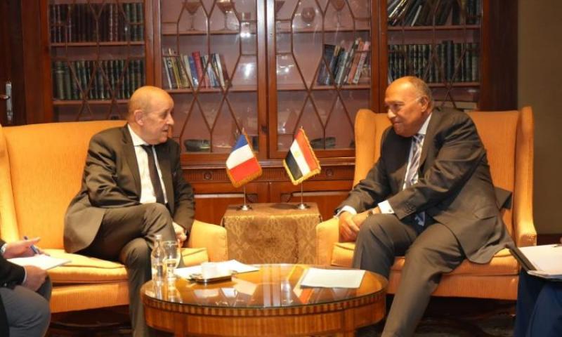 وزير الخارجية المصري يشارك مبعوث الرئيس الفرنسي ندوة التحديات في الشرق الأوسط