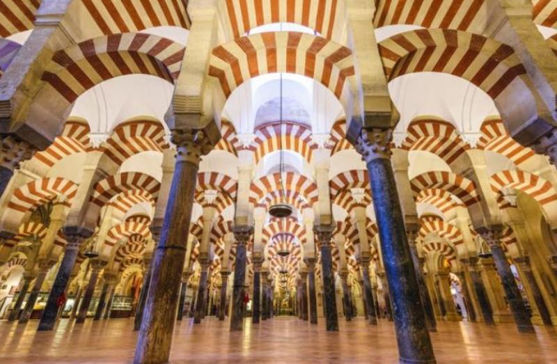 أسبانيا: ملتقى إسلامي بحضور 300 شاب مسلم لإبراز صورة الإسلام