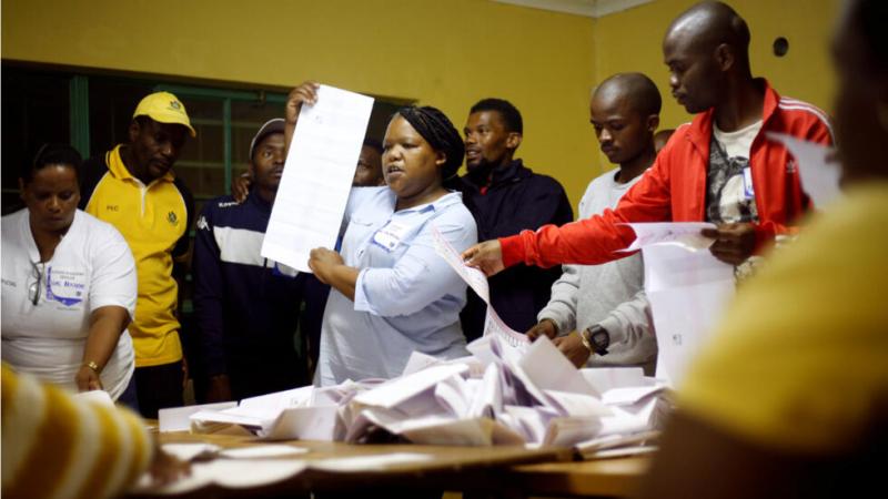 الانتخابات العامة في جنوب إفريقيا