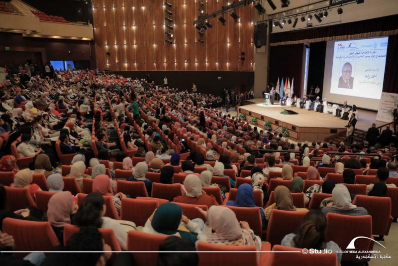 خلال مؤتمر رابطة الجامعات الإسلامية.. أكاديمي: التفاهم بين الشرق والغرب يحقق السلام