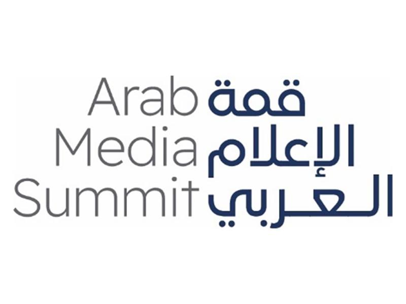 ”رواد إعلام دبي” يشاركون مسيرتهم المهنية مع الحضور في ”قمة الإعلام العربي”