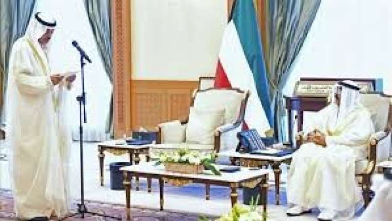 ولي العهد الكويتي الجديد يؤدي اليمين الدستورية نائبا للأمير