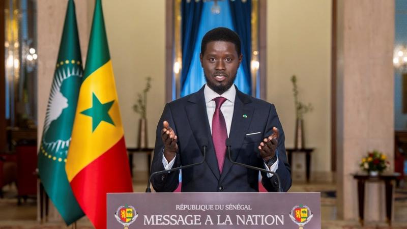 الأزمة بين مالي وبوركينافاسو.. الرئيس السنغالي يكشف المستور