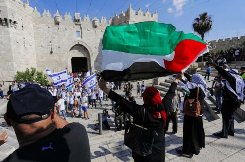 مسيرة الأعلام.. المستوطنون يقتحمون الأقصى و الاحتلال يشدد إجراءاته في القدس