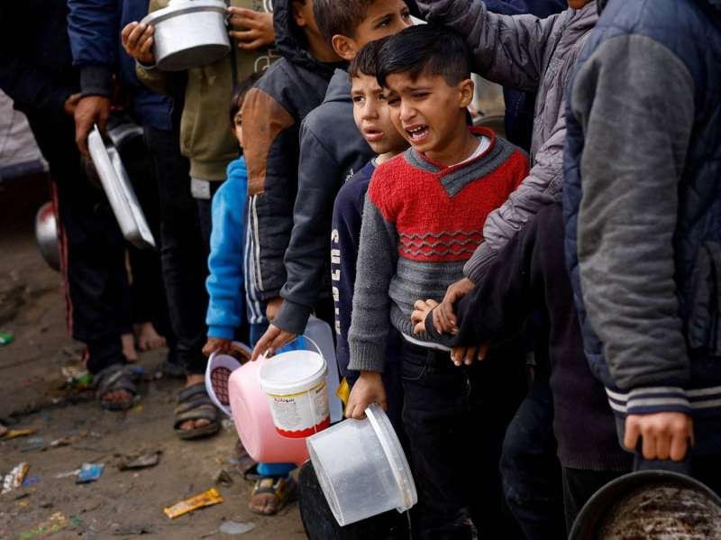 50 طفلا يعانون من سوء التغذية والمجاعة شمال قطاع غزة