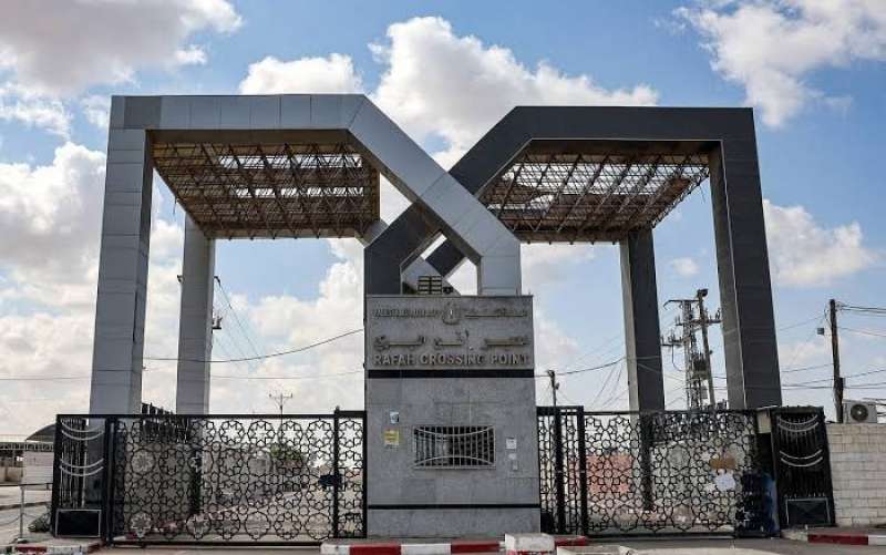 كيف تسبب إغلاق المعابر في تفاقم الأزمة الإنسانية في غزة؟