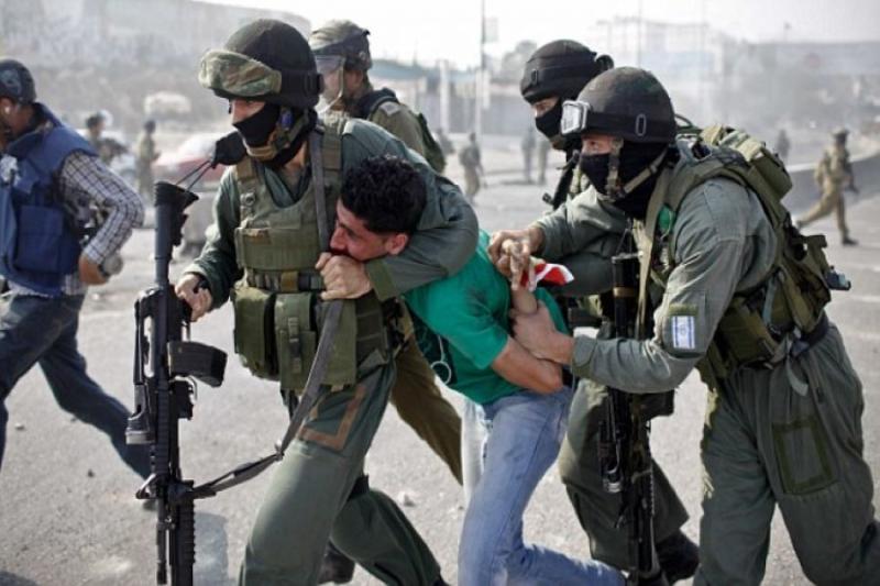 خلال عيد الأضحى.. الاحتلال يعتقل عشرات الفلسطينيين في الضفة الغربية