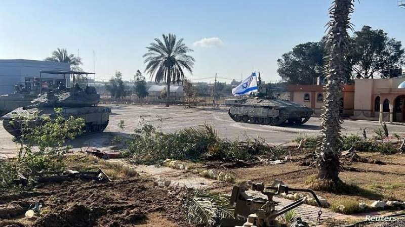 رويترز: معارك مكثفة لجيش الاحتلال الإسرائيلي في رفح الفلسطينية