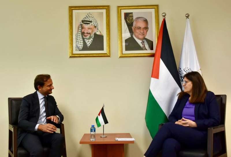 وزيرة الخارجية الفلسطينية: تحذر من خطورة شرعنة بؤر استعمارية جديدة في الضفة