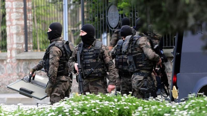 تركيا تحكم قبضتها على الإرهاب.. 45 داعشياً خلف القضبان