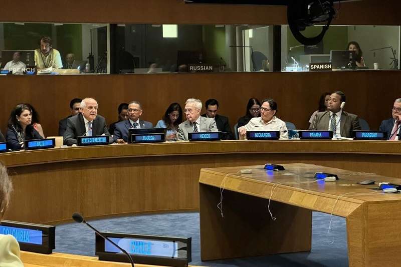 بعثة فلسطين لدى الأمم المتحدة تعقد اجتماعات مع المجموعات السياسية