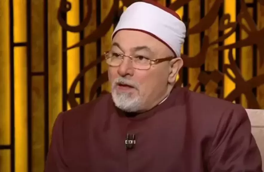 خالد الجندي: لا نتكلم على قبلة الصلاة فهذه قضية محسومة وانتهت بتشريع قرآني