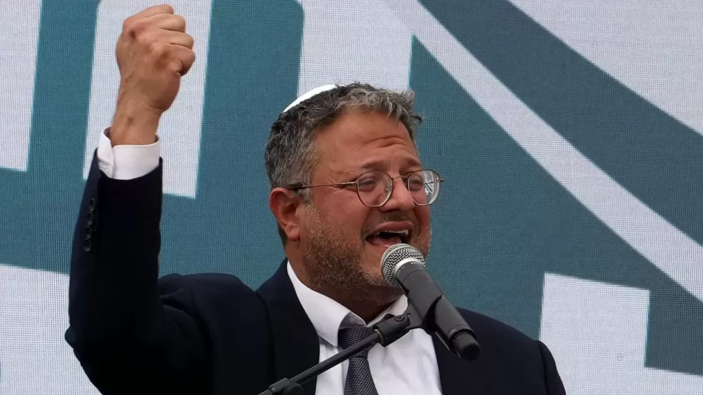 وزير إسرائيلي يحذر: الهدنة تمنح حماس فرصة للتسلح ويجب تصفيتهم
