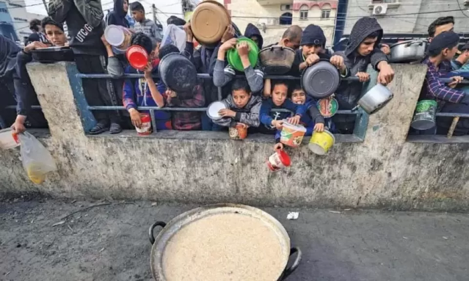 كارثة إنسانية في غزة.. انهيار الأسواق وغياب الخدمات بسبب العدوان الإسرائيلي المتواصل