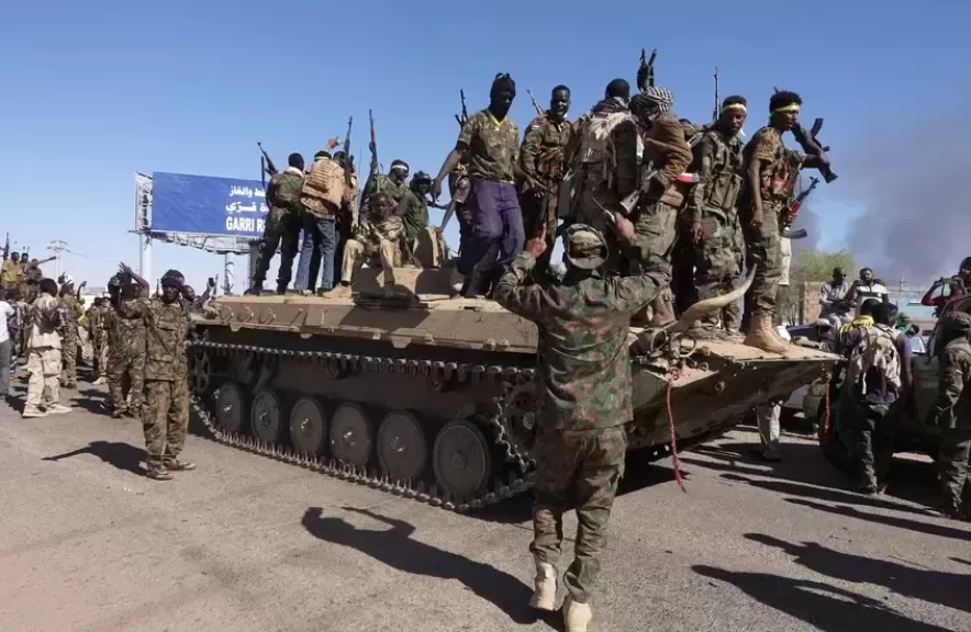 «المعركة تصل الشرق».. هجوم بالطائرات المسيّرة على بورتسودان وتفاقم الوضع في دارفور