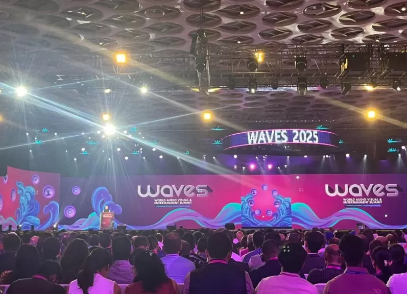 وزير الثقافة المصري يصل مومباي للمشاركة في قمة WAVES العالمية