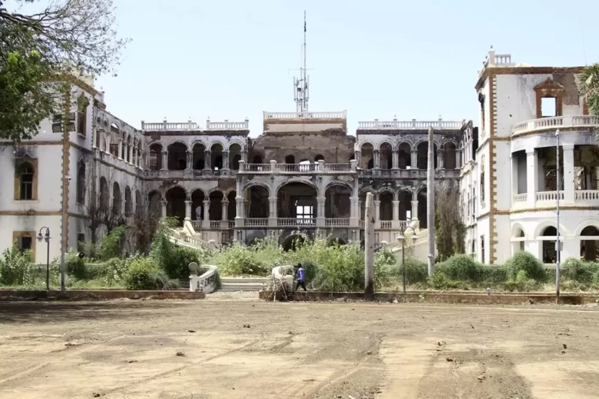 قوات «الدعم السريع» تعلن قصف القصر الجمهوري في الخرطوم بمدفعية بعيدة المدى