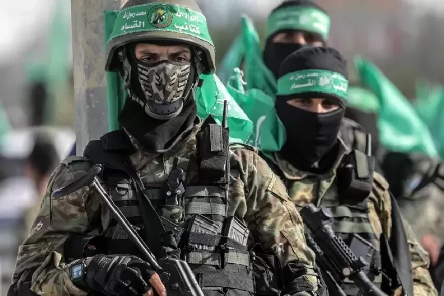 جيش الاحتلال يرتكب مجازر جديدة بغزة.. والقسام تفجر حقل ألغام في قوة إسرائيلية