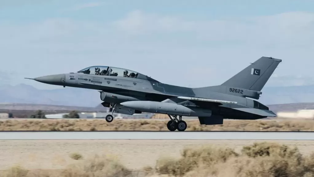 القيود الأمريكية على باكستان.. لماذا لا تستطيع إسلام آباد استخدام طائرات F-16 ضد الهند؟