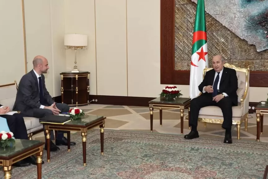 شرارة الحرب الدبلوماسية تشتعل مرة أخرى.. الجزائر تطرد 15 موظفا فرنسيا جديدا وباريس تتوعد