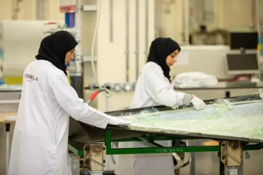 «ستراتا الإماراتية» تصنع القطعة رقم 100 ألف من أجزاء هياكل الطائرات