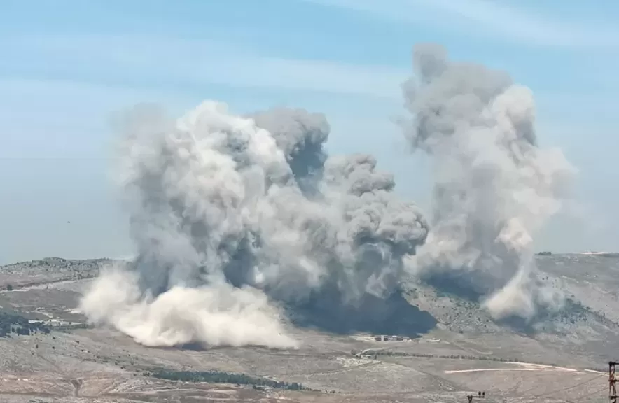 الجيش الإسرائيلي يشن غارة قوية تستهدف قرية تول بعمق الجنوب اللبناني