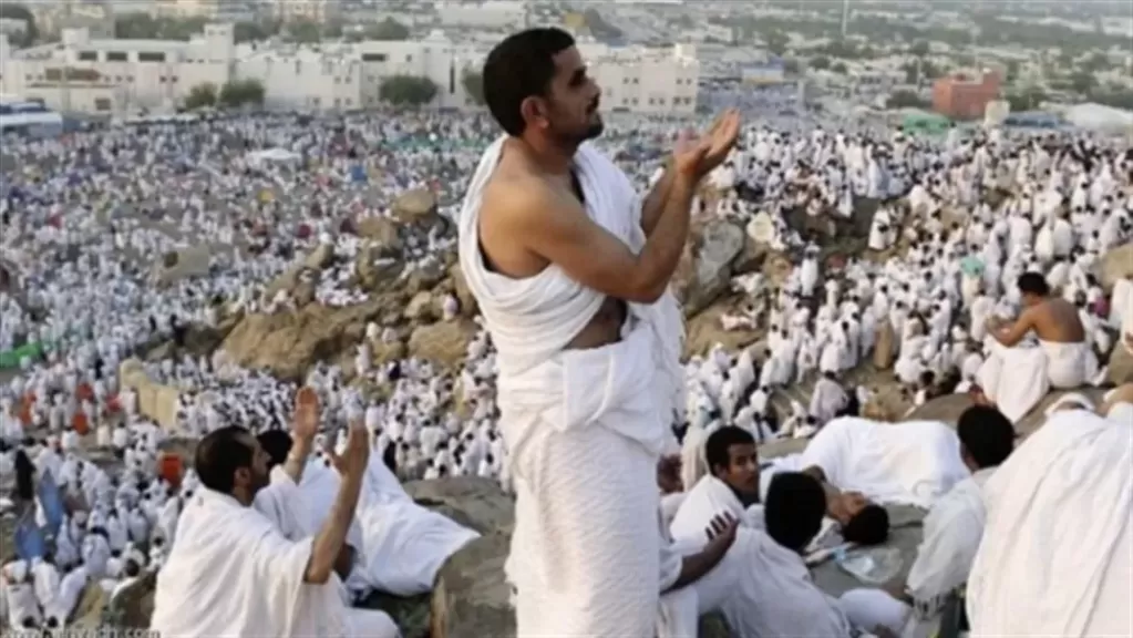 إسرائيل تدمر آخر أمل لحجاج اليمن.. لا مطار ولا طائرات